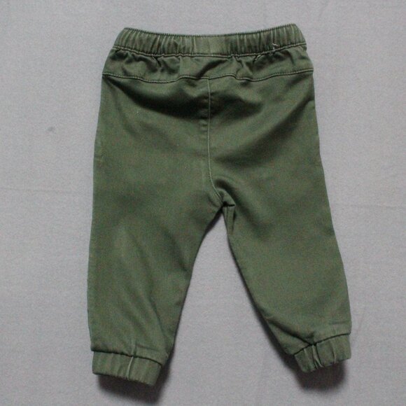 Cat & Jack Baby Boy 2-Piece Outfit – 6–9 Months – Beige & Olive Green - Picture 4 of 5